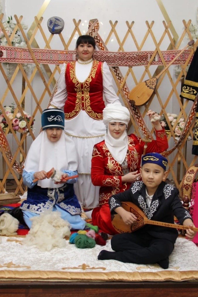 Курсайт казахский праздник поздравления