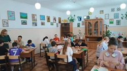 Красноярские школьники изготовили обереги для бойцов СВО