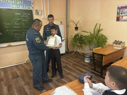 Красноярского школьника наградили за смелость и решительность