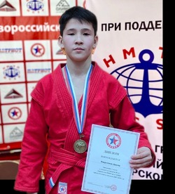 Красноярский спортсмен стал призёром первенства ЮФО по самбо