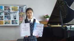 Воспитанница школы искусств села Красный Яр стала победительницей конкурсов
