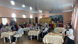 Для красноярских ветеранов-работников культуры организовали осенний праздник