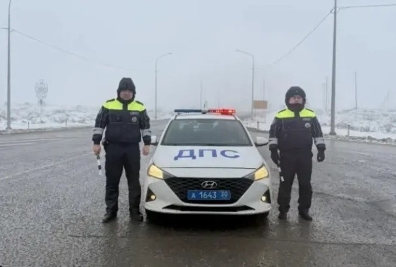 Сотрудники ДПС Красноярского округа спасли жизнь трехлетней девочки 