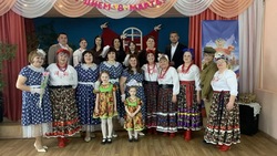 Красноярским женщинам преподнесли в подарок праздничный концерт