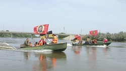 Казаки совершили II водный Крестный ход вокруг Красного Яра