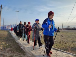 Жители красноярского посёлка присоединились к акции «10 000 шагов к жизни»