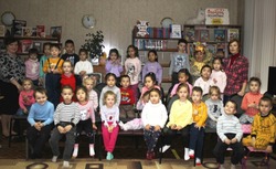 В детской библиотеке села Красный Яр прошёл кукольно-развлекательный коллаж
