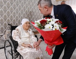 Вековой юбилей отметила жительница Красноярского округа 