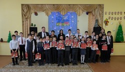 Красноярские школьники с особенностями здоровья получили подарки  