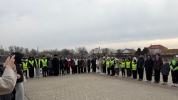 На красноярском стадионе соревновались юные инспекторы ПДД