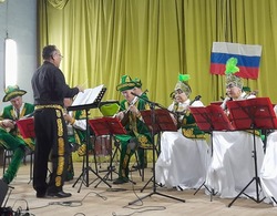 Красноярские артисты выступили в Харабалинском районе