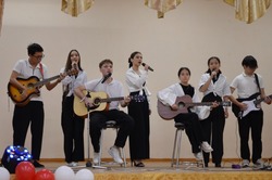 В красноярской школе прошёл музыкальный вечер 