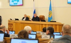 Вопрос обеспечения Астраханской области медработниками решают комплексно