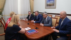 Астраханский губернатор встретился с лидером Общероссийского народного фронта