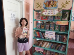 Красноярские читатели поделились книгами с сельской библиотекой 