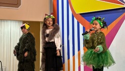 Юные красноярские артисты провели новогодний театрализованный концерт